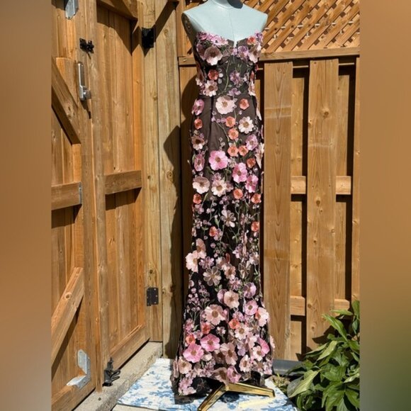 🆕 BRONX & BANCO 🧿 NWOT Jasmine Floral-Appliqued Gown, Black Multi - Sz L US 8 - Picture 5 of 16